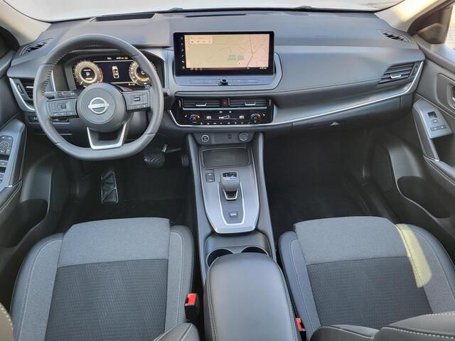 Nissan QASHQAI 1.3 MHEV Xtronic N-Connecta Automaat / HUD / Nieuw Model / Facelift / Design Pack / Cold Pack / Allseason banden / Trekgewicht 1800 kg / Stuur-, Stoel en Voorruitverwarming / Elektrische achterklep /Rondomzicht camera / Adaptief CC /