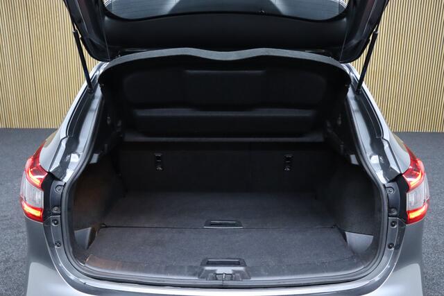 Nissan QASHQAI 1.3 DIG-T Acenta | Cruise-control | Trekhaak | Camera | Apple Carplay & Android Auto | Clima | Parkeersensoren | LM Velgen | + Set Winterbanden