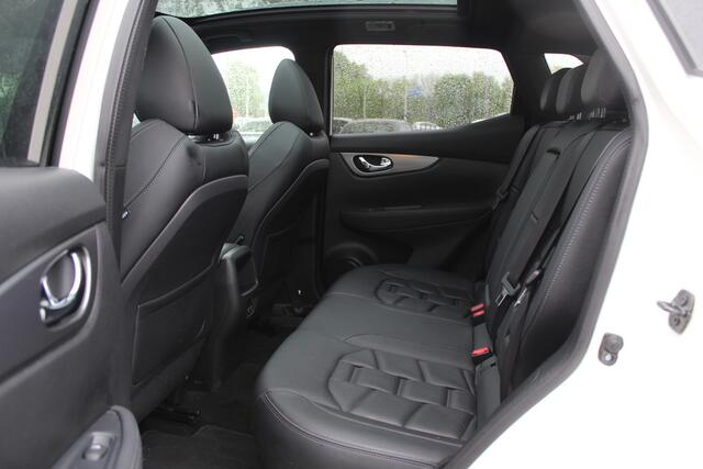 Nissan QASHQAI 1.3 DIG-T Tekna / Full option! / Panoramadak / 360Camera / Leder / Apple CarPlay / 19'' / Bose / Navigatie / Stoelverwarming / Keyless