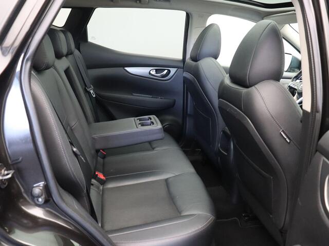 Nissan QASHQAI 1.3 DIG-T Business Edition | Stoel en voorruitverwarming | Panormadak | half lederen bekleding | BOSE audio | Led-koplampen | Rondomzicht camera |
