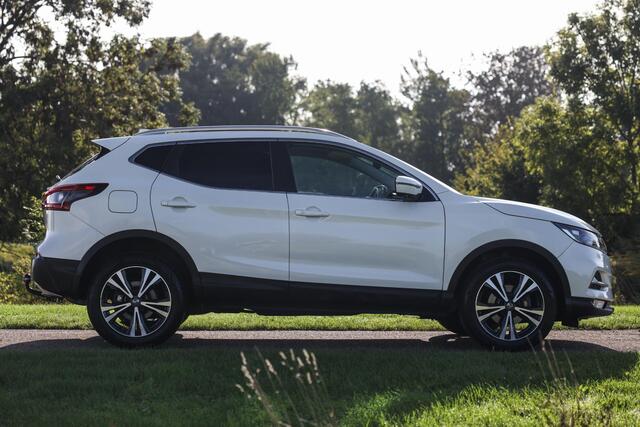 Nissan QASHQAI 1.2 Aut. N-Connecta ? Pano ? 360CAM ? Trekhaak