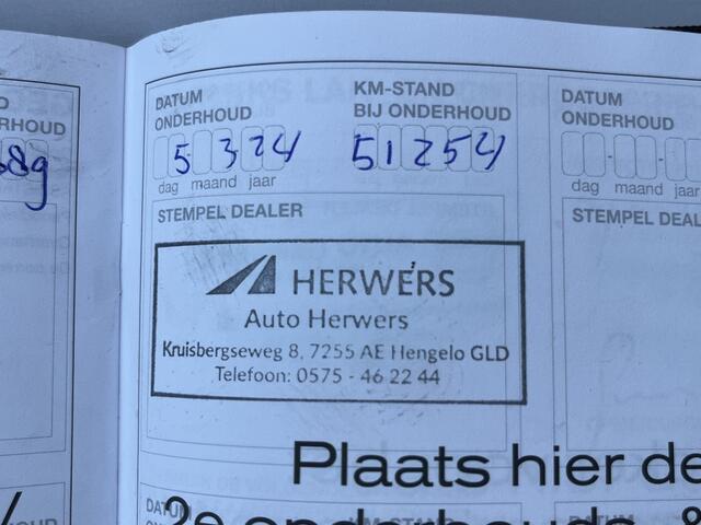 Nissan QASHQAI 1.2 Tekna / Automaat / 100% Dealeronderhouden / Trekhaak / Navigatie full map / Panoramadak / Stoelverwarming / Keyless Entry & Start /