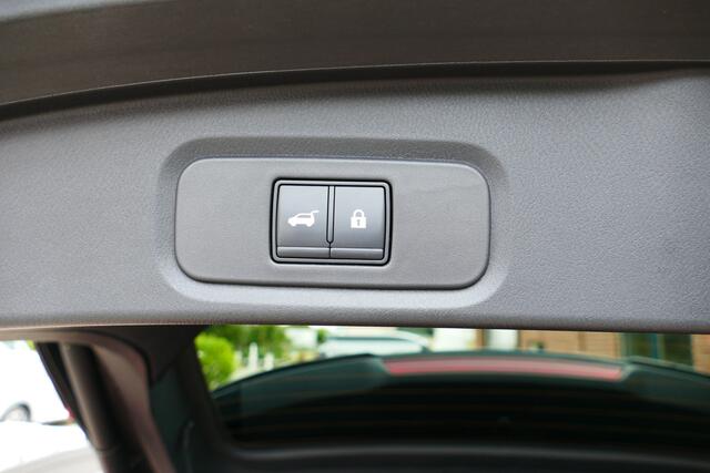 Nissan QASHQAI 1.3 MHEV Xtronic Tekna Plus. Panodak, 360 Camera, Haak 1800kg