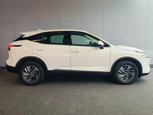 Nissan QASHQAI 1.3 MHEV Business Access uit 2022 Rijklaar + 12 Maanden Bovag-garantie Henk Jongen Auto's in Helmond, al 50 jaar service zoals 't hoort!