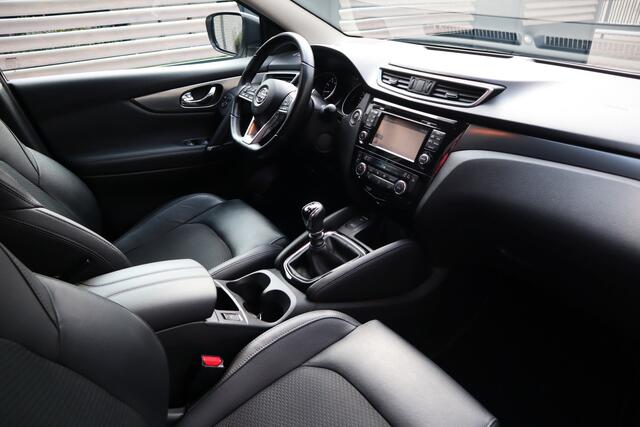 Nissan QASHQAI 1.3 DIG-T Tekna 160 PK Led Navigatie 360° Camera Lane assist Afneembare Trekhaak Stoelverwarming