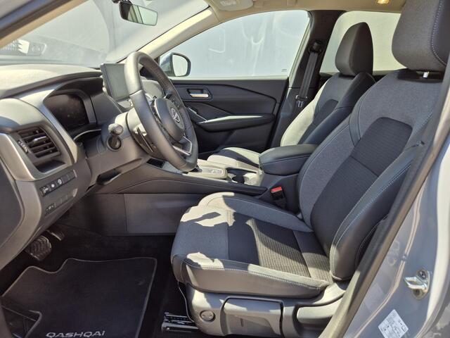 Nissan QASHQAI 1.3 N-Connecta Automaat / 360 Graden Camera / All Season Banden / Stoel & Stuurverwarming / Adaptief Cruise Control / Navigatie / Apple Carplay & Android Auto /