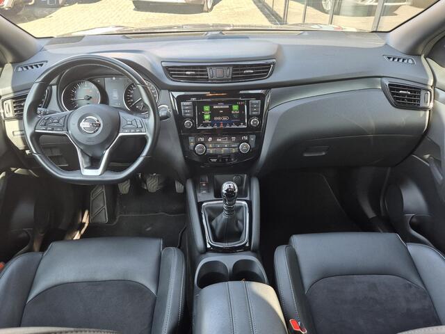 Nissan QASHQAI 1.3 DIG-T N-Motion | Trekhaak afneembaar | Black Edition | Pianolak dak en raamlijsten | Panorama dak | 1e eig