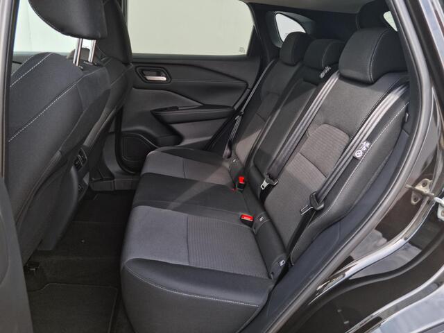 Nissan QASHQAI 1.3 MHEV N-Connecta Trekhaak ( 1.400 kg ) / All Season banden / Apple carplay / Android auto / Panoramadak / Cruise control / Climate control