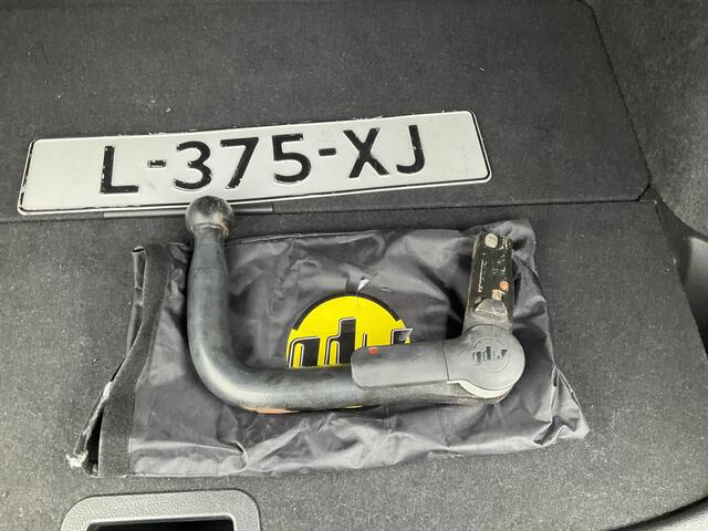 Nissan QASHQAI 1.2 Tekna Navi Cam Bull/Side Bars Trekhaak Uitstraling