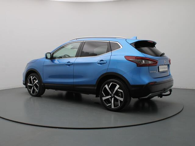 Nissan QASHQAI 140pk DIG-T Premium Edition 360° Camera | Cruise | Parkeersens. v+a | Stoelverw. | Trekhaak | Panoramadak