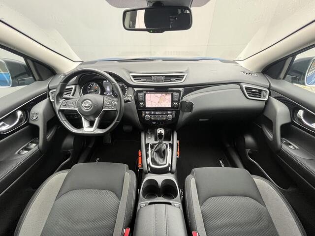 Nissan QASHQAI 1.3 DIG-T N-Connecta / Trekhaak (Trekgewicht 1.500kg) / 360° Camera / Apple Carplay & Android Auto / Keyless Entry & Start / Verwarmde Voorstoelen / Navigatie full map / Cruise- en Climate Control /