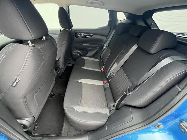Nissan QASHQAI 1.3 DIG-T N-Connecta / Trekhaak (Trekgewicht 1.500kg) / 360° Camera / Apple Carplay & Android Auto / Keyless Entry & Start / Verwarmde Voorstoelen / Navigatie full map / Cruise- en Climate Control /