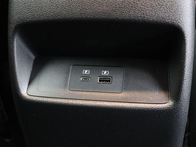 Nissan QASHQAI 158pk MHEV Xtronic Tekna | Bose Audio | Head-Up display | Stoel, Stuur en voorruitverwarming |