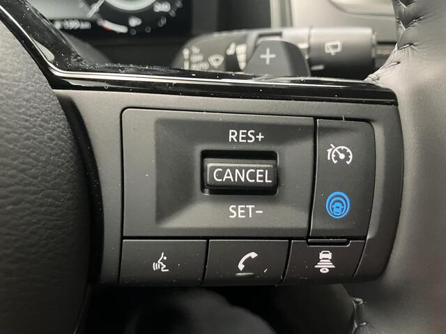 Nissan QASHQAI 1.3 MHEV Xtronic Tekna Plus / 1800kg Trekgewicht / Panoramadak / Lederen Bekleding / Bose Audio / Elektrische Stoelen met Geheugen / Google Maps Navigatie / Stoel- en Stuurverwarming / Verwarmde Voorruit / 360 Graden Camera /