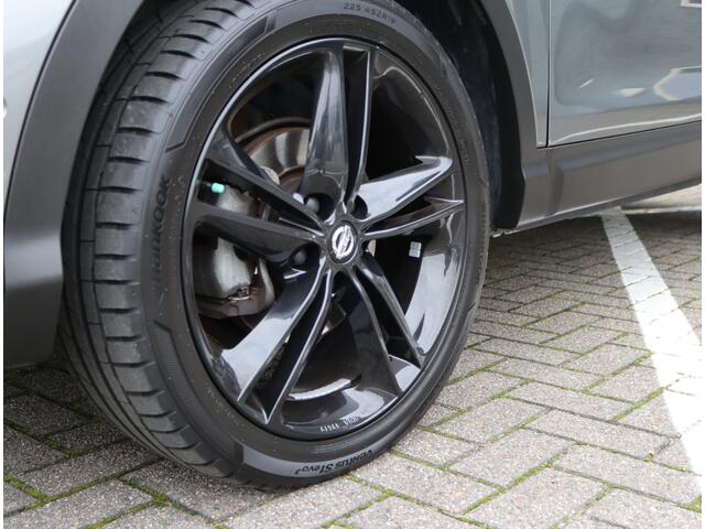 Nissan QASHQAI 1.2 Tekna | Trekhaak | Navigatie | Verwarmde voorruit | Org. NL