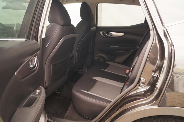 Nissan QASHQAI 1.2 N-Connecta -PANO-CAM-ECC-NAVI-TREKHAAK-