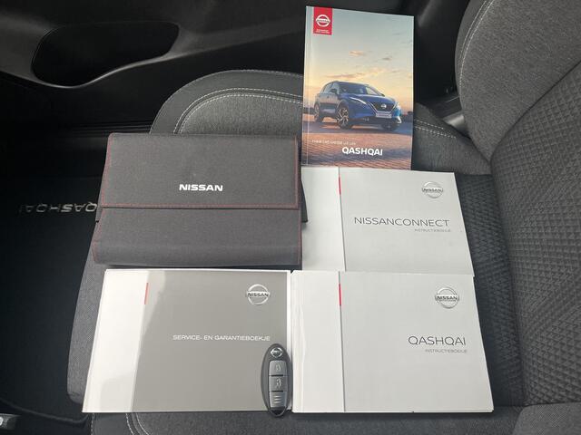 Nissan QASHQAI 1.3 MHEV Xtronic Premiere Edition / Unieke km-stand! / 100% Dealeronderhouden / Panoramadak / 360° Camera / HUD / Apple Carplay & Android Auto / Navigatie full map / Keyless Entry & Start / Adaptieve Cruise Control / Climate Control /