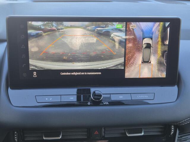 Nissan QASHQAI 1.3 MHEV Xtronic Tekna Plus Automaat / HUD / Panoramadak / Allseason banden / Trekgewicht 1800 kg / Elektrische achterklep / Stoel met massage functie / Rondomzicht camera / Stuur-, Stoel en Voorruit verwarming / Bose Audio Systeem /