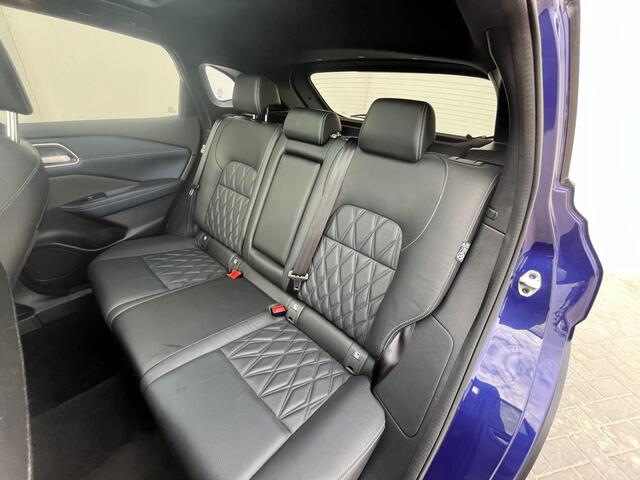 Nissan QASHQAI 1.3 MHEV Xtronic Tekna Plus / HUD / Panoramadak / Allseason banden / Trekgewicht 1800 kg / Elektrische achterklep / Stoel met massage functie / Rondomzicht camera / Stuur-, Stoel en Voorruit verwarming / Bose Audio Systeem /