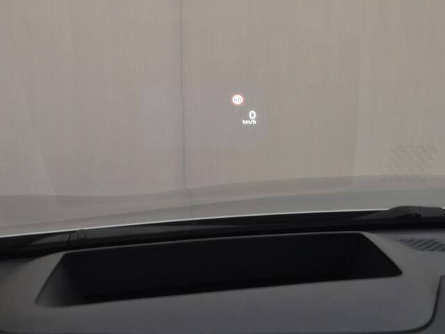 Nissan QASHQAI 1.3 MHEV Xtronic Tekna Plus Automaat / Nieuw model / Facelift / HUD / Panoramadak / Trekgewicht 1800 kg / Stuur-, Stoel en Voorruit verwarming / Elektrische achterklep / Stoel met massage functie /