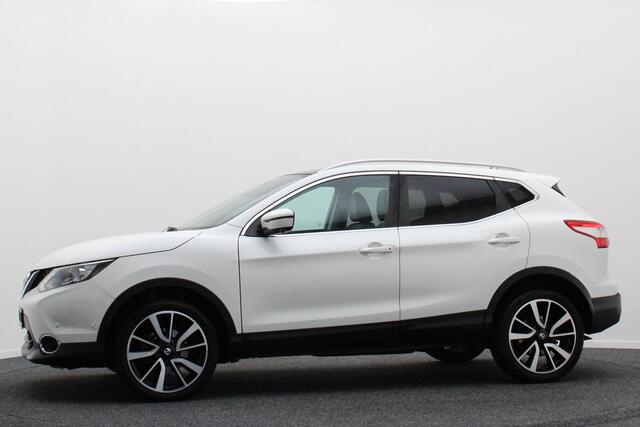 Nissan QASHQAI 1.2 N-Connecta Leer, 360° Camera, Panoramadak, Verwarmde Voorruit, Apple Carplay, 19''