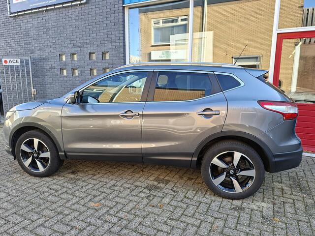 Nissan QASHQAI Qashqai 1.6 N-Connecta Trekhaak Panoramadak RIJKLAAR