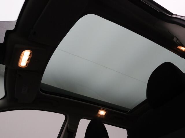 Nissan QASHQAI 140pk DIG-T N-Connecta Cruise | Climate | Navi | Parkeersens. v+a | Panoramadak