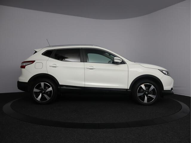 Nissan QASHQAI 1.2 N-Connecta Panorama | Trekhaak | 360° Camera