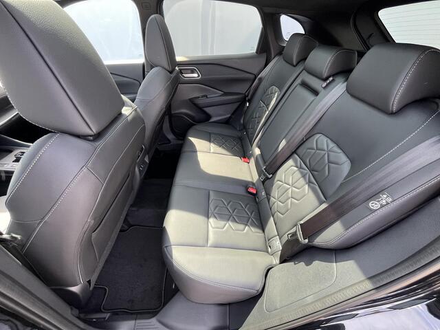 Nissan QASHQAI 1.5 e-Power Tekna Automaat / ¤4000,- Nissan Voorraadvoordeel / NIEUW uit voorraad leverbaar! / Panoramadak / Googlemaps Navigatie / HUD / 360° Camera / Elektrische Achterklep / Stuur- en Stoelverwarming voor / Voorruit Verwarming / Elektrische Verstelbare