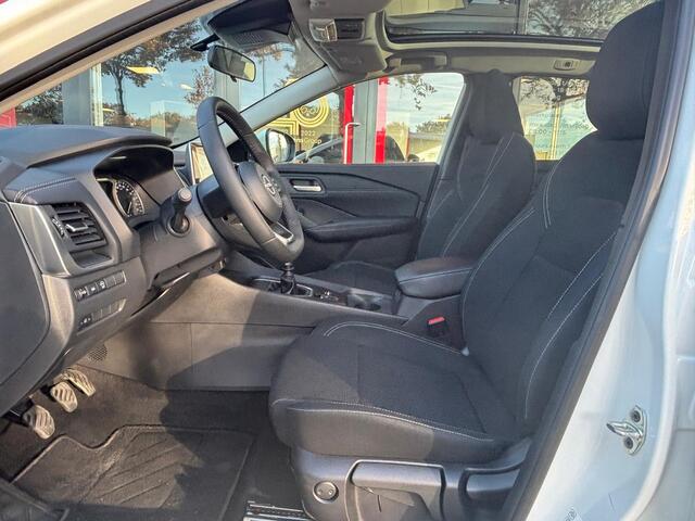 Nissan QASHQAI MHEV 140 Acenta | PANORAMADAK | APPLE CARPLAY/ANDROID AUTO | CAMERA | 17 INCH |