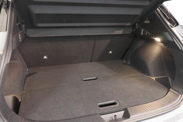 Nissan QASHQAI 1.3 MHEV Tekna Plus | Panoramadak | Lederen bekleding | Matrix LED | Elektr. voorstoelen | 360° Camera | Head up display |