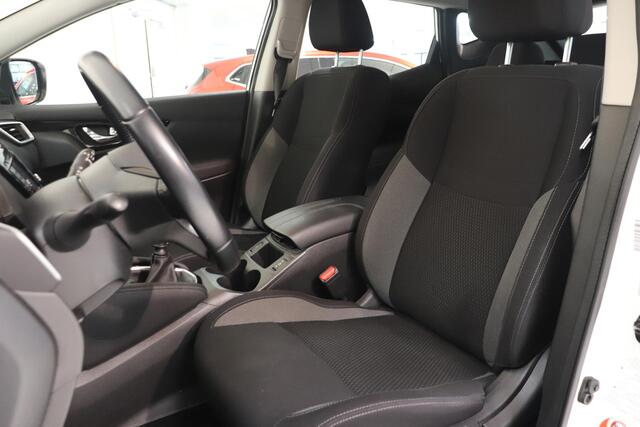 Nissan QASHQAI 1.3 DIG-T N-Connecta | Camera | Navigatie | Voorruitverwarming | Trekhaak | All season banden | AppleCarplay AndroidAuto |