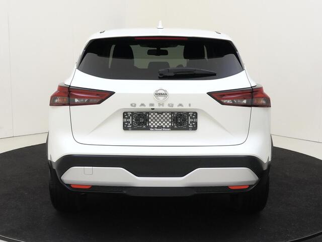 Nissan QASHQAI 1.3 MHEV Xtronic N-Connecta 158PK | Automaat | Adaptieve Cruise Control | Navigatie | Stoel- en Stuurverwarming | 360 Camera | Apple CarPlay & Android Auto