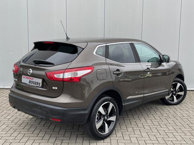 Nissan QASHQAI 1.2 N-Connecta Navigatie, Climate Control, Cruise Control, 18"Lm, 360 Camera, Keyless Entry