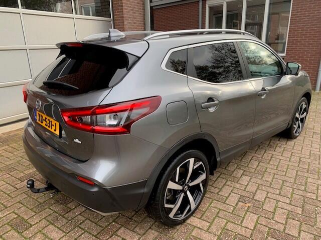 Nissan QASHQAI 1.3 DIG-T Tekna + Trekhaak / Panoramadak / Leer