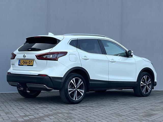 Nissan QASHQAI 1.3 DIG-T Design Edition / Trekhaak 1500kg) / Dealeronderhouden / Panoramadak / Climate Control / Cruise Control / Rondzichtcamera / Apple Carplay/Android Auto / Navigatie /