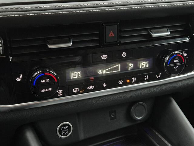 Nissan QASHQAI 1.3 MHEV Xtronic N-Connecta Automaat / Fabrieksgarantie tot 03-2028 / Facelift / Cold pack / Pack Easy / Allseason banden / HUD / Panoramadak / Elektrische achterklep / Trekgewicht 1800 kg / Rondomzicht camera /