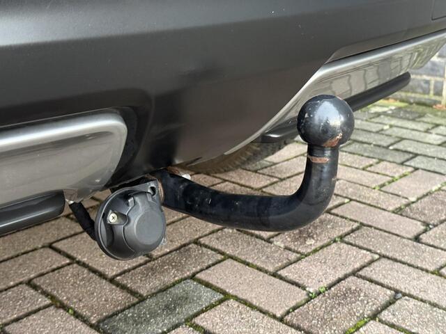 Nissan QASHQAI 1.3 DIG-T N-Connecta / Dealer Onderhouden / Trekhaak / 1500KG Trekgewicht / Panorama / 360º Camera / Stoel Verwarming / Keyless / Apple Carplay /