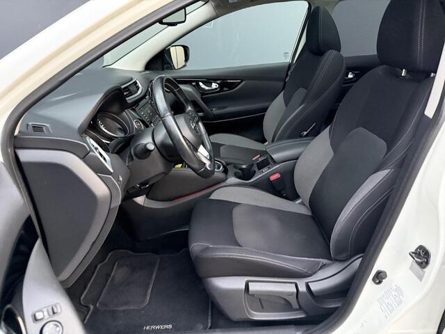 Nissan QASHQAI 1.3 DIG-T N-Connecta / Dealer Onderhouden / Trekhaak / 1500KG Trekgewicht / Panorama / 360º Camera / Stoel Verwarming / Keyless / Apple Carplay /