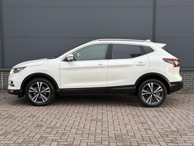 Nissan QASHQAI 1.3 DIG-T N-Connecta / Dealer Onderhouden / Trekhaak / 1500KG Trekgewicht / Panorama / 360º Camera / Stoel Verwarming / Keyless / Apple Carplay /
