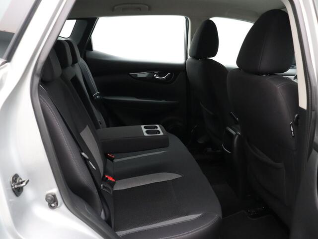 Nissan QASHQAI 158pk DIG-T Acenta | Trekhaak | Automaat | Apple Carplay & Android Auto | 1500kg trekgewicht |