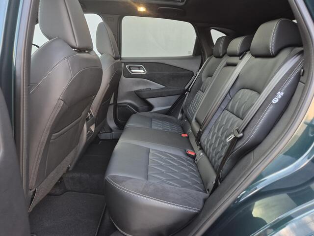 Nissan QASHQAI 1.3 MHEV Xtronic Tekna Plus Automaat / Fabrieksgarantie tot 04-2028<100.000 / Dealer onderhouden / Panoramadak / Elektrische achterklep / Head Up Display / Rondomzicht camera / Stoelen met massage functie /