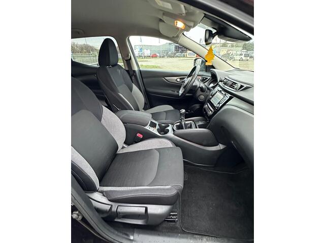 Nissan QASHQAI 1.2 N-Connecta