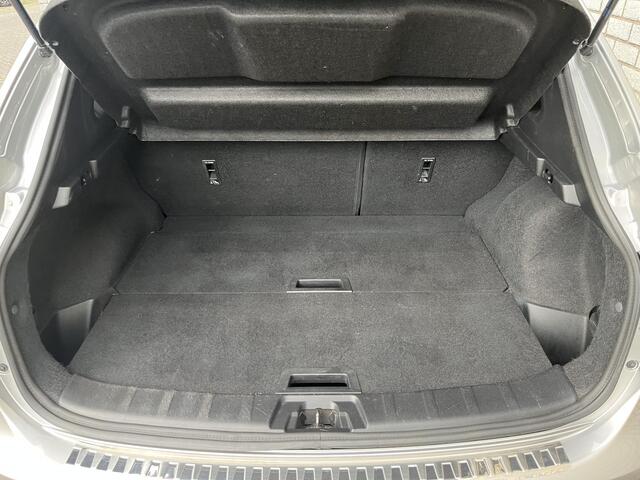 Nissan QASHQAI 1.2 N-Connecta | Panoramadak | Trekhaak | 360° Camera | Navigatie |