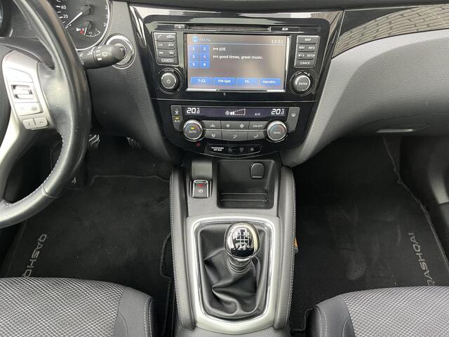 Nissan QASHQAI 1.2 N-Connecta | Panoramadak | Trekhaak | 360° Camera | Navigatie |