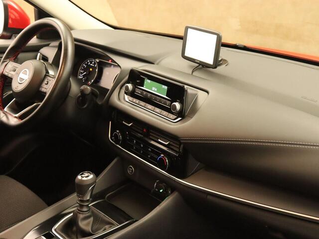 Nissan QASHQAI 1.3 MHEV Visia - ORIGINEEL NEDERLANDSE AUTO - AFKOMSTIG VAN 2E EIGENAAR - UNIVERSEEL NAVIGATIESYSTEEM - PARKEERSENSOREN ACHTER - ADAPTIEVE CRUISE CONTROL - ARMSTEUN VOOR - BLUETOOTH