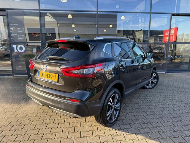 Nissan QASHQAI 1.2 N-Connecta *Panoramadak & Cruise Control*