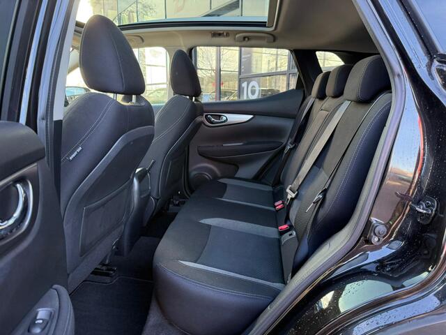 Nissan QASHQAI 1.2 N-Connecta *Panoramadak & Cruise Control*