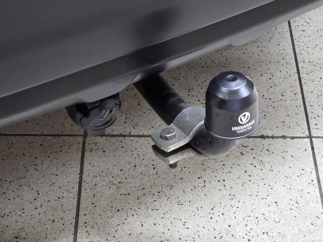 Nissan QASHQAI 1.2 N-Connecta/ Parelmoer wit!/ Trekhaak/ 360° Camera/ 18'' LMV/ Panorama-Dak/ Lane-Assist./ Keyless/ DAB+/ PDC V+A/ Chroom/ Clima/ Cruise/ Bluetooth/ Multi. LEDER. Stuur/ Mistl./ Extra getint glas.