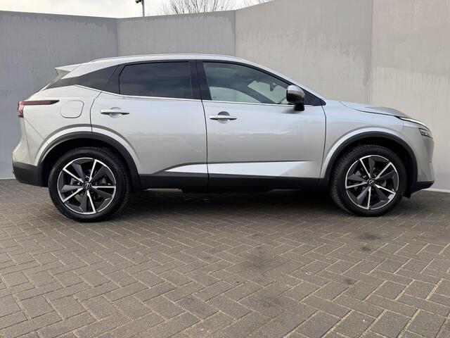 Nissan QASHQAI 1.3 MHEV Tekna / Trekhaak (Trekgewicht 1.400kg) / Dealeronderhouden / Panoramadak / Adaptieve Cruise Control / Stoelverwarming / Stuurverwarming / Voorruitverwarming / Apple Carplay & Android Auto /